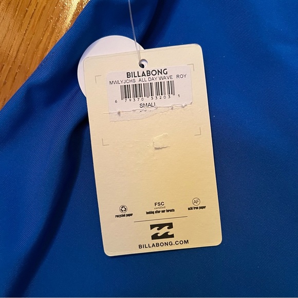 BNWT Billabong Rash-guard - Picture 4 of 6